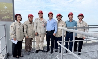 Bí thư Tỉnh ủy Bắc Ninh Nguyễn Hồng Thái thăm, làm việc tại Nhà máy điện Đại Đường Đông Doanh (Trung Quốc)