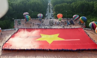 Lễ chào cờ “Tôi yêu Tổ quốc tôi” và những điểm hẹn của tuổi trẻ