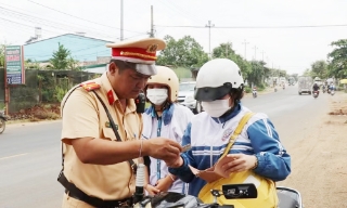 Từ 4/9, Hà Nội tăng cường xử lý vi phạm giao thông trong học sinh