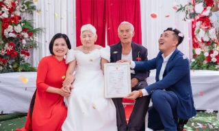 Bắc Ninh: Đám cưới lại của 7 cặp vợ chồng trong gia đình 