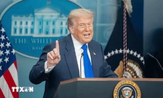 Tổng thống Trump bác bỏ những cảnh báo nghiêm trọng nhất về trí tuệ nhân tạo