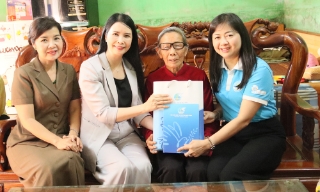 Bắc Ninh: Thăm, tặng quà Mẹ Việt Nam Anh hùng và trẻ em có hoàn cảnh khó khăn