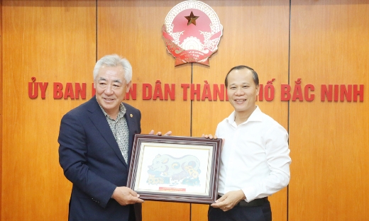Phó Chủ tịch Thường trực UBND thành phố Mai Sơn tiếp, làm việc với Hiệp hội các câu lạc bộ Lions quốc tế