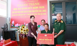 Bắc Ninh: Bàn giao nhà Đại đoàn kết cho hội viên cựu chiến binh phường Yên Dũng