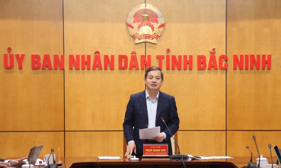 Chủ tịch UBND tỉnh Phạm Hoàng Sơn: Đầu tư cho giáo dục phải tiếp tục được ưu tiên hàng đầu