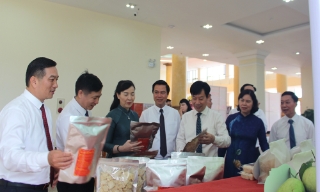 Tôn vinh 40 sản phẩm nông nghiệp tiêu biểu và trao giải Cuộc thi Sáng tạo Kỹ thuật Nhà nông lần thứ XI