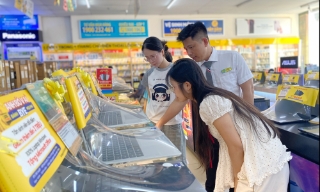Bắc Ninh: Sức mua máy tính xách tay tăng dù giá tăng cao