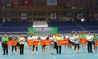 Giải bóng chuyền hơi nông dân Bắc Ninh tranh Cúp “Bông lúa vàng” lần thứ I