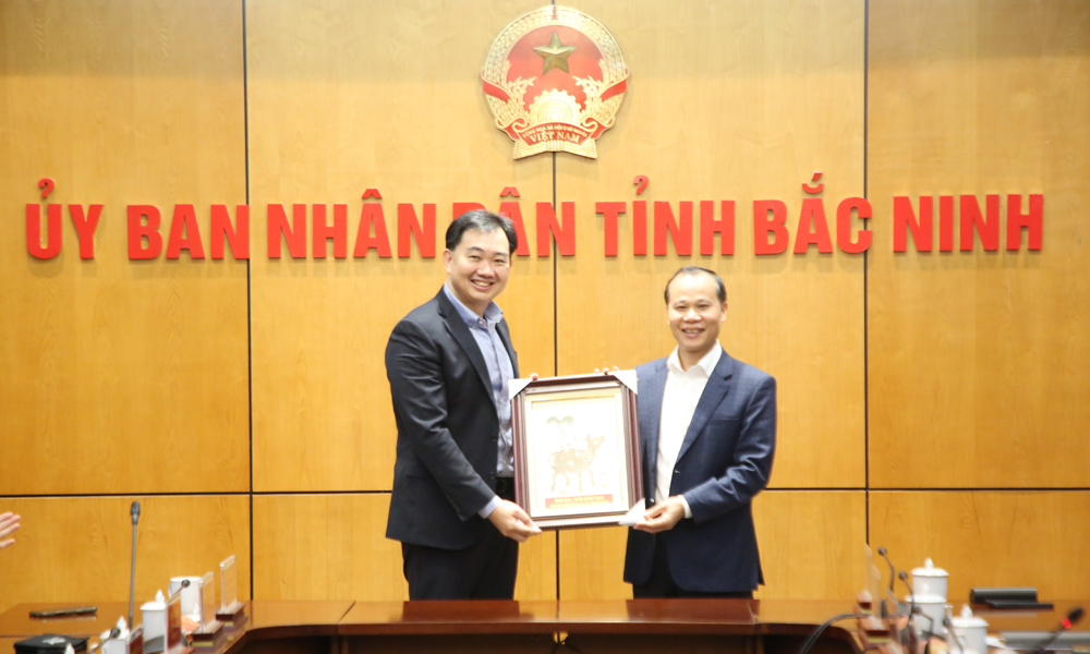  Lãnh đạo tỉnh Bắc Ninh tiếp Đoàn công tác Hiệp hội Công nghiệp bán dẫn Singapore đến tìm hiểu cơ hội hợp tác đầu tư