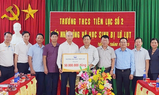 Trường Đại học Thuỷ lợi ủng hộ 50 triệu đồng cho Trường THCS Tiên Lục số 2 khắc phục hậu quả mưa lũ