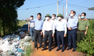 Tập trung tháo gỡ khó khăn, vướng mắc trong thực hiện dự án xử lý rác thải sinh hoạt tại phường Tự Lạn