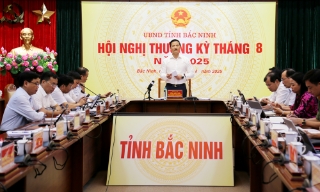 Đồng bộ các giải pháp, phấn đấu tăng trưởng kinh tế năm 2025 đạt từ 11,5% trở lên 