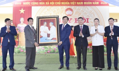  Thôn Lôi Châu tổ chức Ngày hội Đại đoàn kết và đón nhận danh hiệu “Nông thôn mới kiểu mẫu"