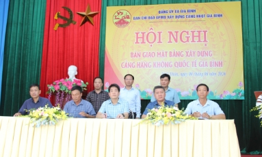  Bắc Ninh: Bàn giao mặt bằng sân bay Gia Bình  tại thôn Ngô Thôn 