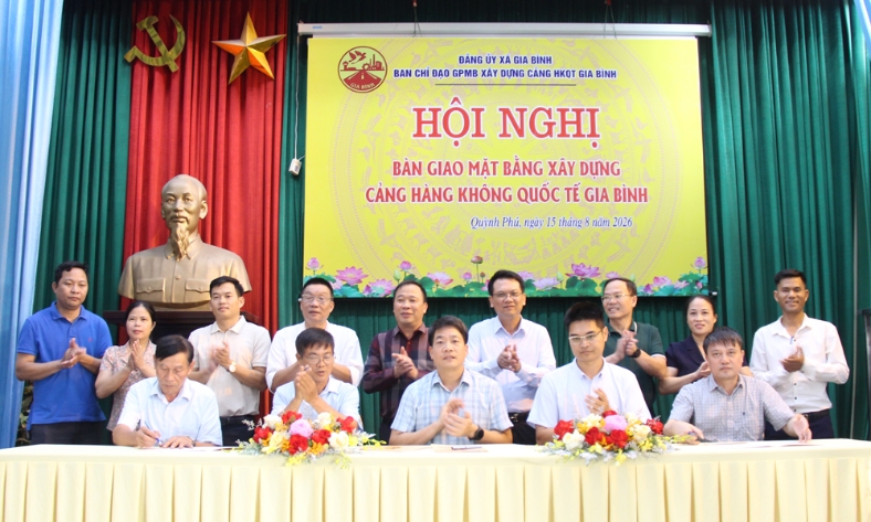  Bắc Ninh: Xã Gia Bình bàn giao 6,46 ha mặt bằng xây dựng dự án Cảng hàng không quốc tế 