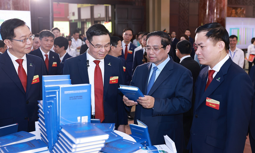  Thủ tướng Phạm Minh Chính mong Petrovietnam phấn đấu lọt TOP 5 doanh nghiệp hàng đầu khu vực
