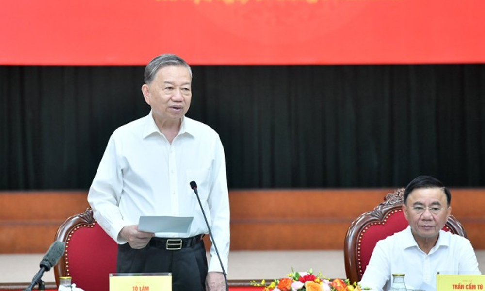  Bộ Chính trị, Ban Bí thư đồng ý việc sửa đổi, ban hành mới một số quy định về công tác cán bộ