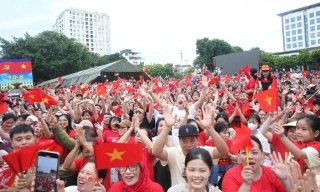 Khẩn trương triển khai tặng quà Quốc khánh cho người dân, bảo đảm đúng tiến độ