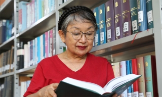 Cuộc sống của bé gái trong bức ảnh được Bác Hồ bế, đặt tên 76 năm trước