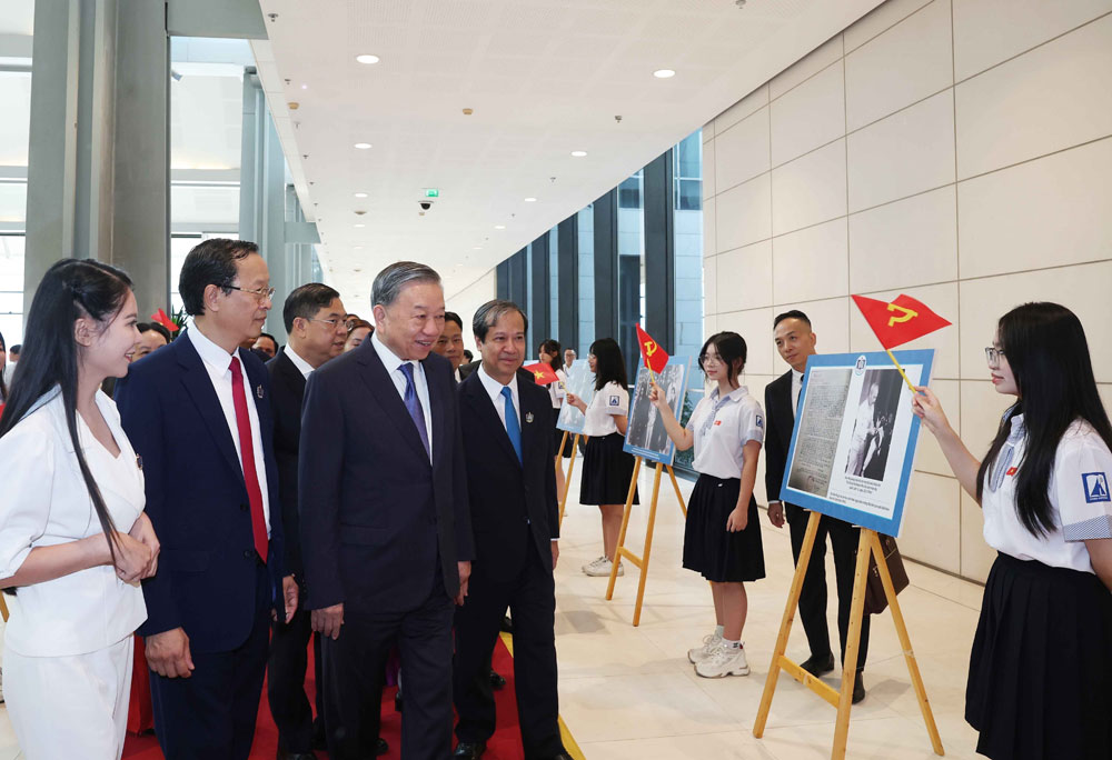  Lãnh đạo Đảng, Nhà nước dự Lễ kỷ niệm 80 năm truyền thống ngành Giáo dục và khai giảng năm học 2025-2026