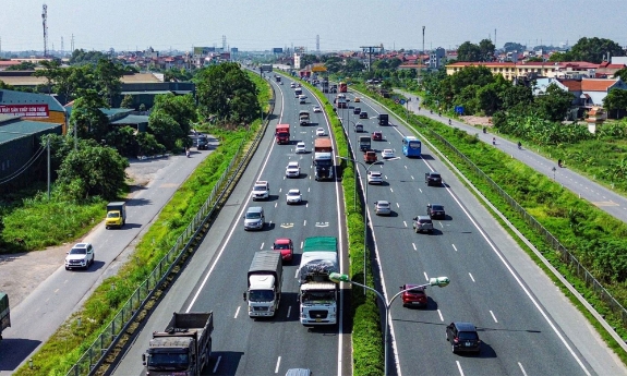 Xử phạt vi phạm phân làn trên 2 cao tốc Pháp Vân – Cầu Giẽ và Hà Nội – Hải Phòng