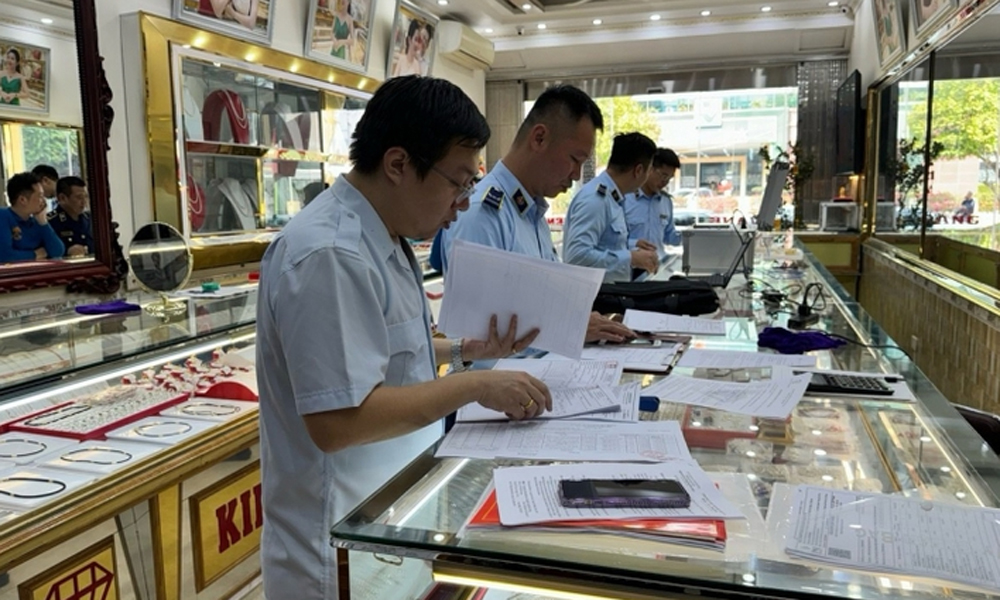  Thành lập Đoàn thanh tra việc chấp hành pháp luật của các doanh nghiệp kinh doanh vàng