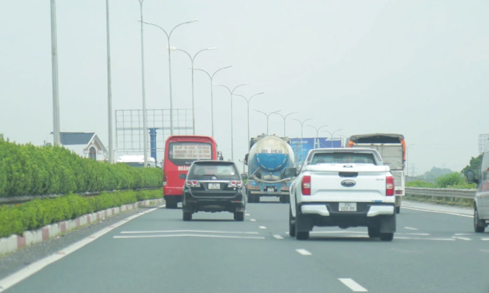  Cấm xe khách vào làn 1 trên cao tốc Hà Nội - Hải Phòng, Pháp Vân - Cầu Giẽ