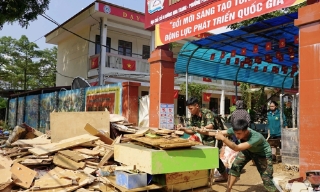 Đánh giá, khắc phục thiệt hại do Bão số 11 gây ra đối với ngành Giáo dục, sớm đưa học sinh trở lại trường học