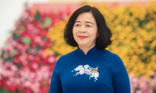 Đồng chí Bùi Thị Minh Hoài tiếp tục giữ chức Bí thư Thành ủy Hà Nội khóa XVIII