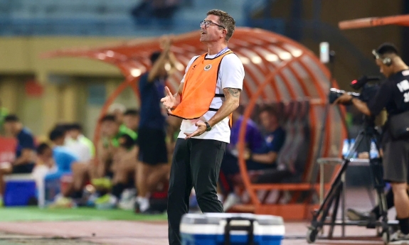 Hà Nội FC thua trong ngày Đỗ Hoàng Hên, Harry Kewell ra mắt