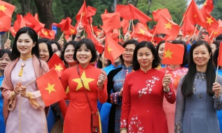 Phát huy vai trò của phụ nữ Việt Nam trong kỷ nguyên mới