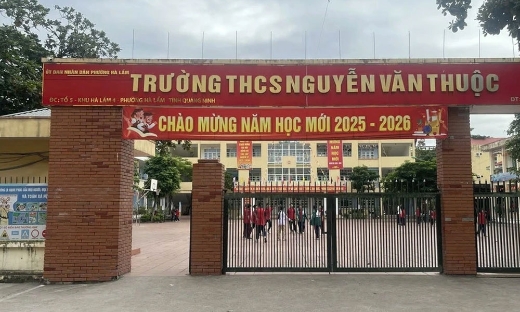 Cách chức hiệu trưởng, kỷ luật 8 cán bộ do nâng điểm cho học sinh