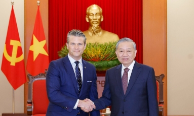  Tổng Bí thư Tô Lâm tiếp Bộ trưởng Bộ Chiến tranh Hoa Kỳ Pete Hegseth