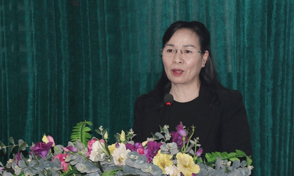 Chủ tịch Ủy ban MTTQ tỉnh Nguyễn Thị Hà dự sinh hoạt Chi bộ thôn Liên Ấp