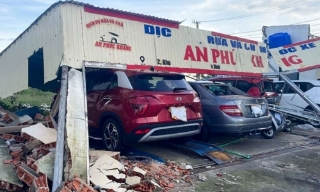 5 người chết, hơn 2.600 nhà hư hỏng do bão Kalmaegi