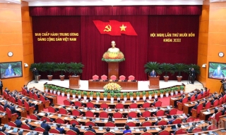 Tiếp tục tập trung thực hiện các nhiệm vụ, giải pháp nhằm bảo đảm thực hiện ở mức cao nhất mục tiêu tăng trưởng năm 2025, tạo đà vững chắc cho tăng trưởng bền vững ở mức 2 con số trong giai đoạn tới