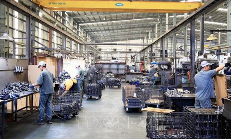  Những lo ngại từ công nhân lao động trực tiếp với đề xuất nâng tuổi nghỉ hưu lên 65