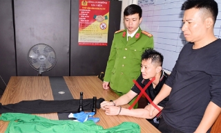 Bắt giữ đối tượng đập kính ô tô trộm tài sản khi đang lẩn trốn tại Bắc Ninh