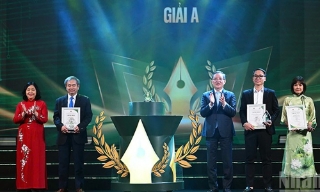 Trao giải báo chí về "tam nông" tặng 34 tác phẩm xuất sắc