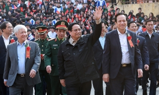 Thủ tướng: Xây dựng trường học khu vực miền núi, đồng bào dân tộc để gieo chữ, giữ nước