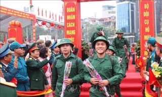 Hôm nay, thanh niên lên đường thực hiện nghĩa vụ quân sự năm 2026.