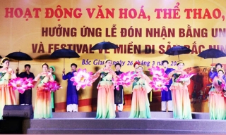 Sôi nổi chương trình văn nghệ, trò chơi dân gian tại phường Bắc Giang