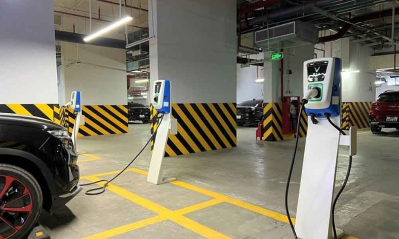  Thúc đẩy phát triển hạ tầng trạm sạc xe điện tại các khu chung cư