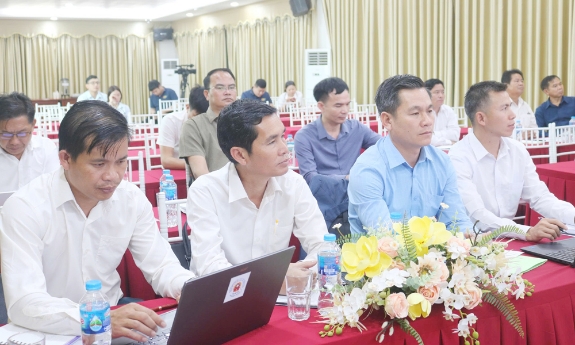 Tỉnh Bắc Ninh và tỉnh Xay Sổm Bun (Lào) chia sẻ kinh nghiệm quản lý đất đai 