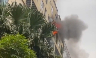 Cháy căn hộ chung cư 24 tầng ở Hà Nội