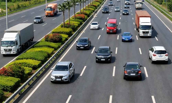 Chi tiết phương án mở rộng Quốc lộ 1A tới 10 làn xe 