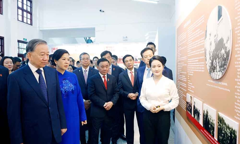  Tổng Bí thư, Chủ tịch nước Tô Lâm thăm di tích Khu học xá Trung ương (Trung Quốc)