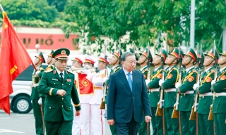 Quân khu 5 phải phát huy vai trò nòng cốt trong xây dựng nền quốc phòng toàn dân