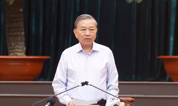 Thành phố Hồ Chí Minh phải đi đầu, biến các nghị quyết chiến lược thành thực tiễn sống động