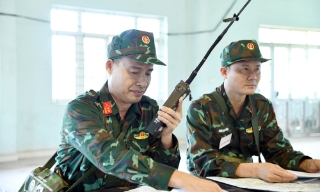 Sư đoàn 3 diễn tập chỉ huy - cơ quan 1 bên, 2 cấp trên bản đồ 